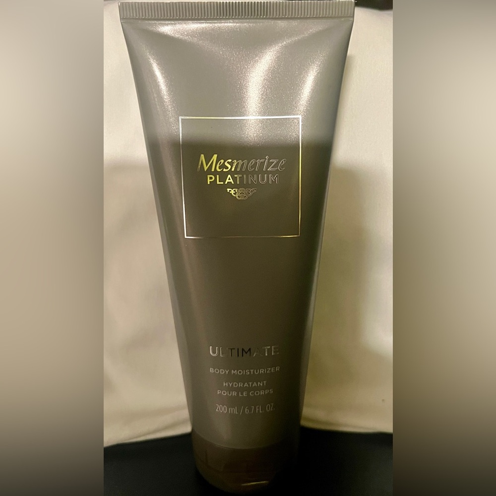 Avon Mesmerize Platinum Men Grooming Moisturizer